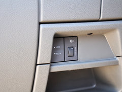 2014款 傲运通 2.5L 手动 短轴中顶