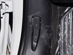 2013款 2.0L 自动 天窗经典2周年纪念版