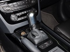 2013款 2.0L 自动 天窗经典2周年纪念版