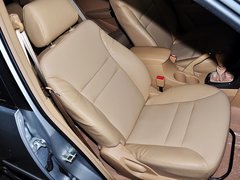 2013款 1.6L 手动 DVVT 豪华型 贺岁版 5座