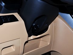 2013款 1.6L 手动 DVVT 豪华型 贺岁版 5座