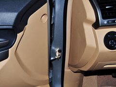 2013款 1.6L 手动 DVVT 豪华型 贺岁版 5座