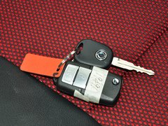 2014款 LV 1.5L 手动 豪华型 京V