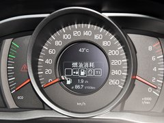 2014款 T5 2.0T 自动 智逸版