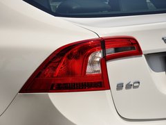 2014款 T5 2.0T 自动 智逸版