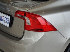 2014款 T5 2.0T 自动 智逸版