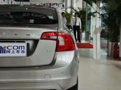 2014款 T5 2.0T 自动 智逸版