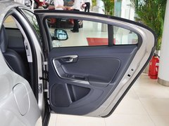 2014款 T5 2.0T 自动 智逸版