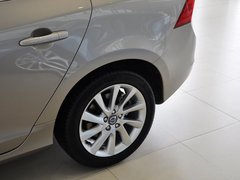 2014款 T5 2.0T 自动 智逸版
