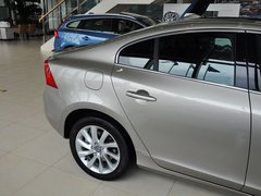 2014款 T5 2.0T 自动 智逸版