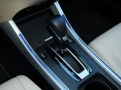 2013款 1.8L CVT 豪华版 5座