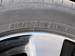 2013款 1.8L CVT 豪华版 5座
