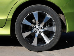 2013款 1.8L CVT 豪华版 5座