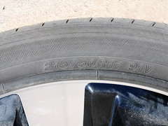 2013款 1.8L CVT 豪华版 5座