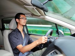 2013款 1.8L CVT 豪华版 6座