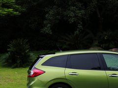 2013款 1.8L CVT 豪华版 6座