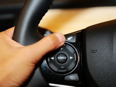 2013款 1.8L CVT 豪华版 6座