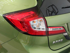 2013款 1.8L CVT 豪华版 6座