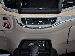 2013款 1.8L CVT 豪华版 6座