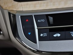 2013款 1.8L CVT 豪华版 6座