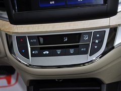 2013款 1.8L CVT 豪华版 6座