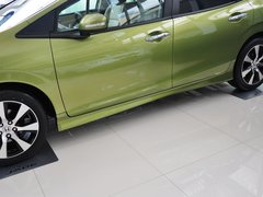 2013款 1.8L CVT 豪华版 6座