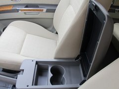 2013款 2.5T 手動(dòng) 四驅(qū)豪華版