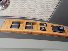 2013款 2.5T 手動(dòng) 四驅(qū)豪華版