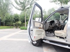 2013款 2.5T 手動(dòng) 四驅(qū)豪華版