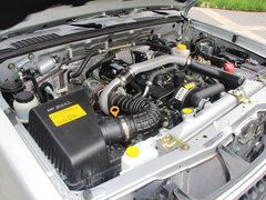 2013款 2.5T 手動(dòng) 四驅(qū)豪華版