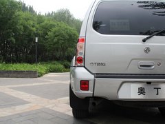 2013款 2.5T 手動(dòng) 四驅(qū)豪華版