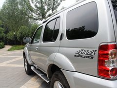 2013款 2.5T 手動(dòng) 四驅(qū)豪華版