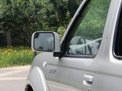 2013款 2.5T 手動(dòng) 四驅(qū)豪華版
