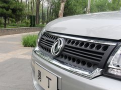 2013款 2.5T 手動 四驅(qū)豪華版