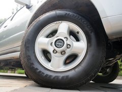 2013款 2.5T 手動 四驅(qū)豪華版