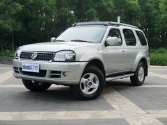 2013款 2.5T 手動 四驅(qū)豪華版