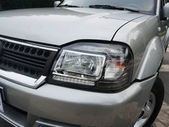 2013款 2.5T 手動 四驅(qū)豪華版