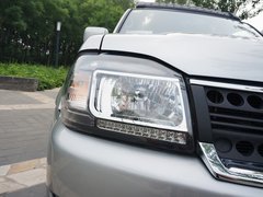 2013款 2.5T 手動 四驅(qū)豪華版