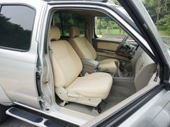 2013款 2.5T 手動 四驅(qū)豪華版