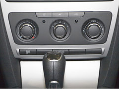 2014款 1.6L 自动 逸杰版