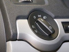 2014款 1.6L 自动 逸杰版