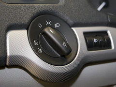 2014款 1.6L 自动 逸杰版