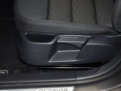 2014款 1.6L 自动 逸杰版