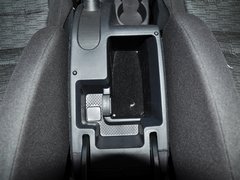 2014款 1.6L 自动 逸杰版
