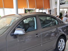 2014款 1.6L 自动 逸杰版