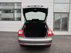 2014款 1.6L 自动 逸俊版