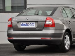 2014款 1.6L 自动 逸俊版