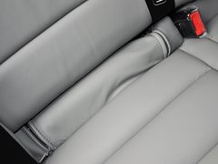 2014款 1.6L 自动 逸俊版