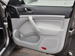 2014款 1.6L 自动 逸俊版