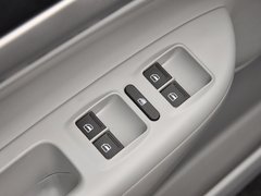 2014款 1.6L 自动 逸俊版
